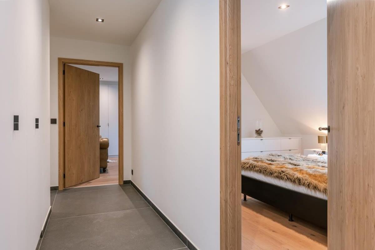 Huswell - Luxurious Apartment With Parking Beernem Exterior photo